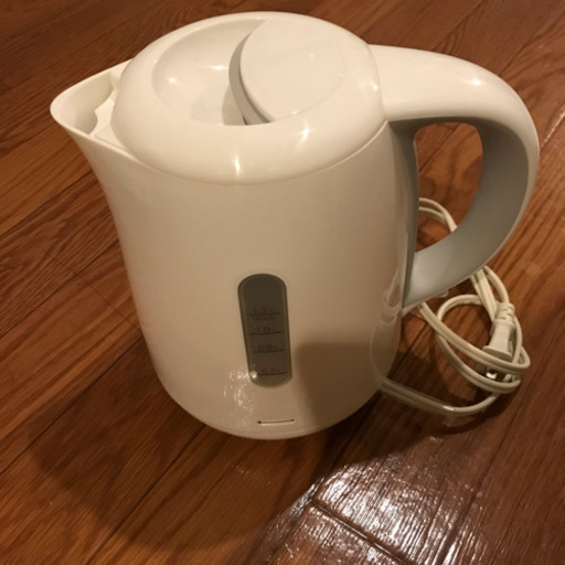 電気ケトル 1.2L 中古美品
