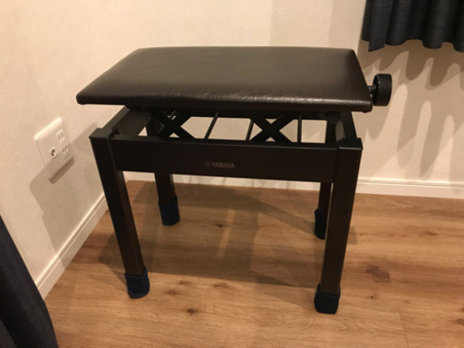 ピアノ椅子