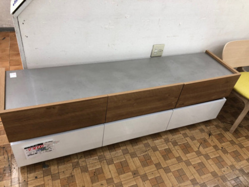 テレビ ボード ローテレビ台 幅180cm ステンレス天板 コードリール（展示品の為、美品 )