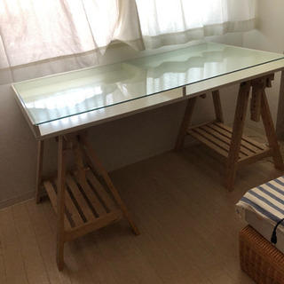 IKEA ガラス天板テーブル