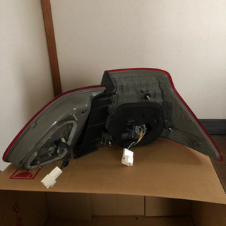 ロイヤルサルーンG ★純正テール 左右セット美品★の画像