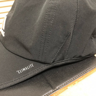 アディダス メンズ·レディース キャップの画像