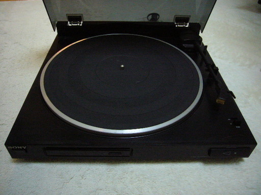 中古・SONYレコードプレイヤー（ベルト新品）