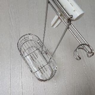 (決まりました)シャワーヘッドに引っ掛けるシャンプー・リンス・石鹸ホルダーの画像