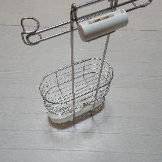 (決まりました)シャワーヘッドに引っ掛けるシャンプー・リンス・石鹸ホルダーの画像