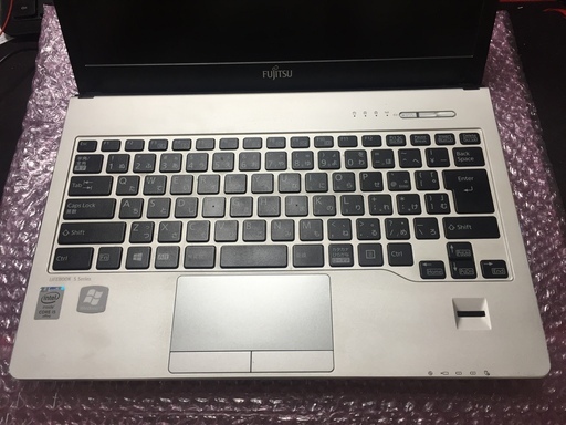 （お取引中）高速・小型・軽量　Corei5　4GB　SSD　《富士通 LIFEBOOK S935/K》