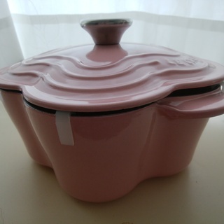 ル・クルーゼ 花 鍋 ピンク ココットフルール 新品未使用フランス製