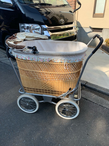 インテリア磯村 乳母車
