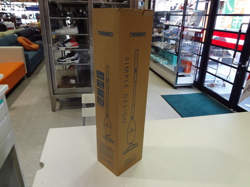 モノ市場 東海店　未使用品　TWINBIRD　ツインバード　スティッククリーナー　サイクロン式　TC-5107　2019年製
