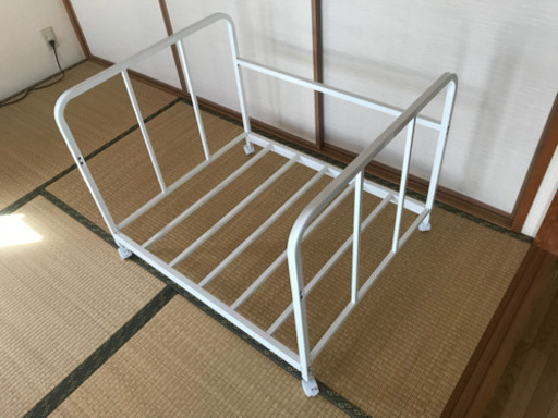 【値下げ！】ラクラク出し入れ 布団収納ラック 押入れ