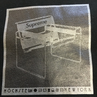 【中古美品】シュプリーム tee チェア 黒 サイズＳの画像