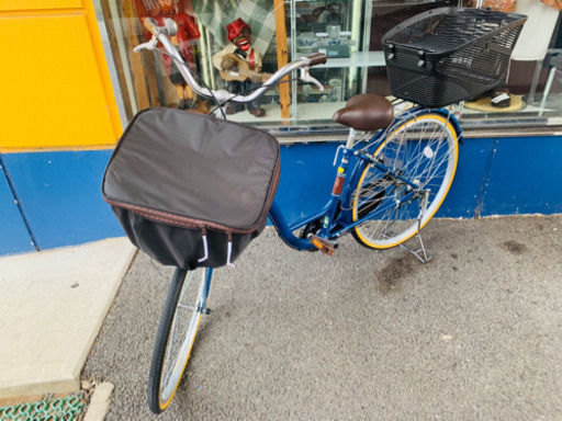 たっぷり入る！前後カゴ付き自転車！