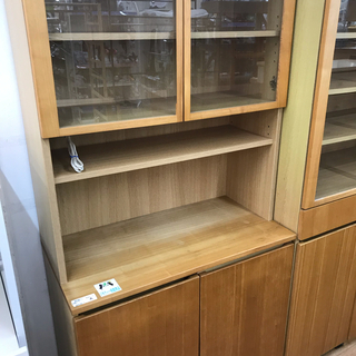 無印良品　ガラス扉食器棚