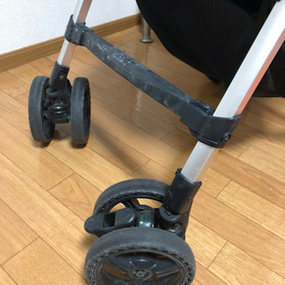 コンビ ベビーカーの画像