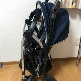 コンビ ベビーカーの画像