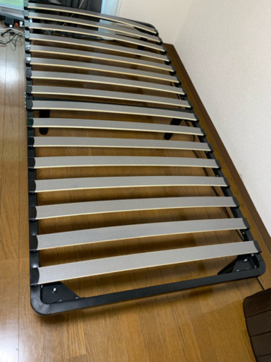 値下げ【美品】3ヶ月のみ使用、シングル 脚付きマットレス、ニトリ