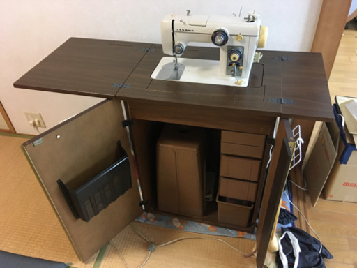 ジャノメミシン 801型
