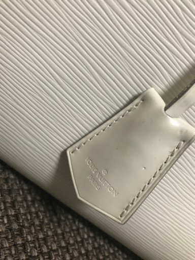 ルイヴィトン エピ ポンヌフ バッグ 現在販売していないモデルです