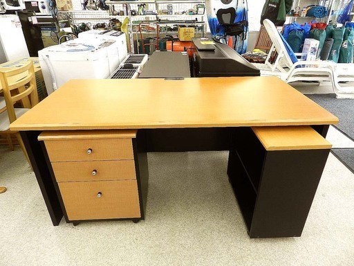 大型 木製 両袖デスク コンセント付き   ☆ PayPay(ペイペイ)決済可能 ☆ 札幌市 北区 屯田