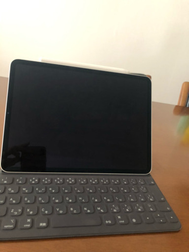 iPad Pro 11インチ 256G Wi-Fi model (pencil, keyboard)
