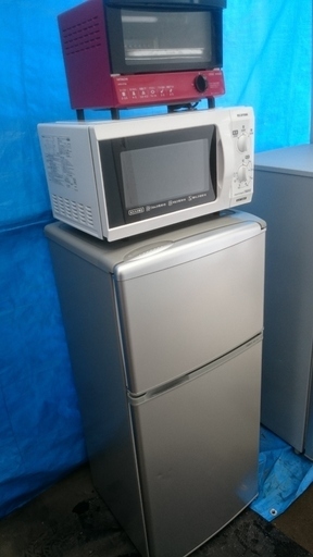 アクア（AQUA）109L 2ドア冷蔵庫　AQR-111C-S ・アイリスオーヤマ 電子レンジ IMB-F182-5・日立 オーブントースター 1000W 角型パン2枚焼き HTO-CT30 3点ｾｯﾄ