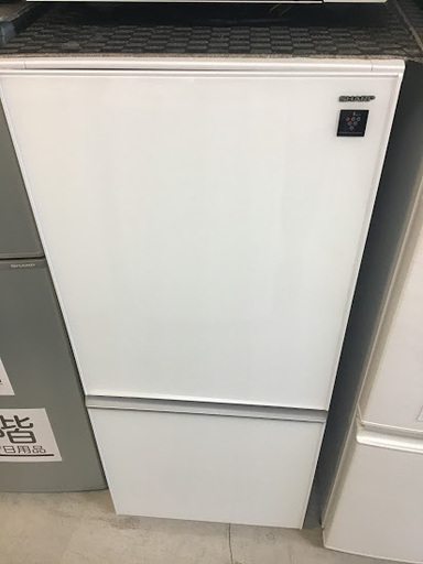 【送料無料・設置無料サービス有り】冷蔵庫 2017年製 SHARP SJ-GD14C-W 中古