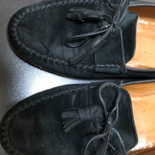 フェラガモスエードタッセルローファーの画像