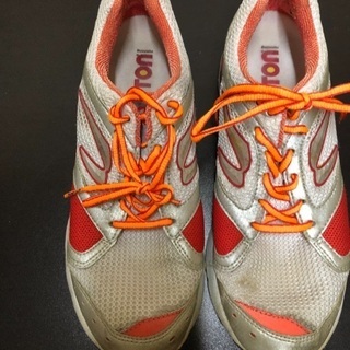 ニュートンランニングシューズ