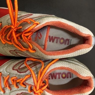 ニュートンランニングシューズの画像