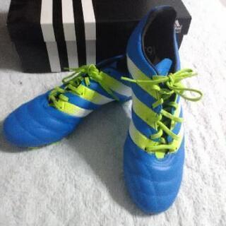 アディダススパイク