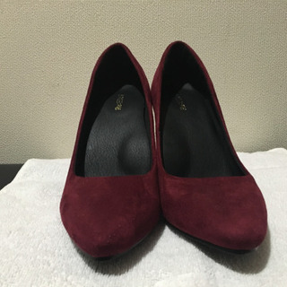 ベロアパンプスの画像