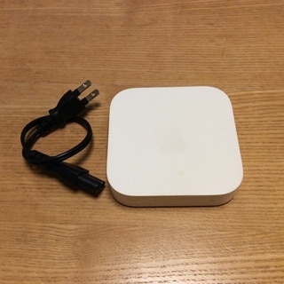 【譲ります】アップル AirMac Express Wifi無線LANルーター！（箱あり）の画像