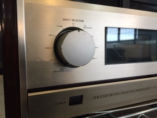 アキュフェーズ　E-305  プリメインアンプ