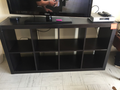 キャビネット？本棚？テレビ台？