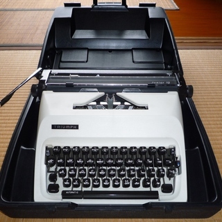 タイプライター　TRIUMPH (トライアンフ)Junior12の画像