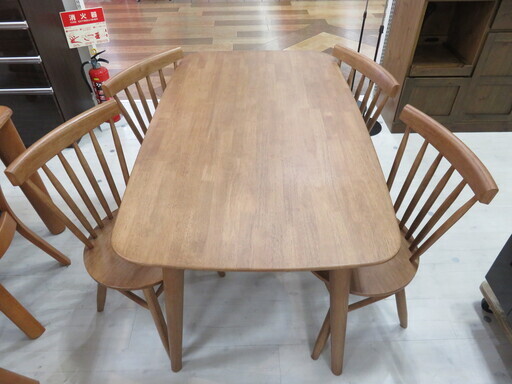 取りに来れる方限定！ニトリのダイニング5点セット！