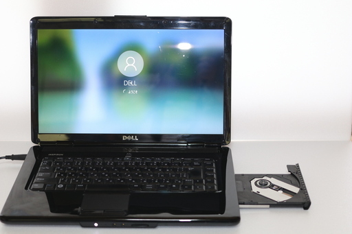 お譲りします。DELL inspiron 1545。　 最新　Windows10　 vol ⑤