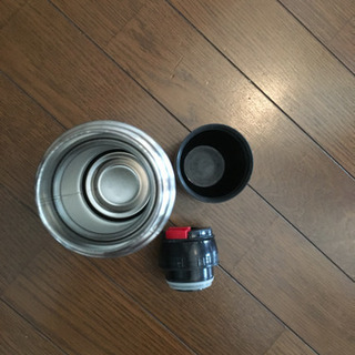 水筒の画像