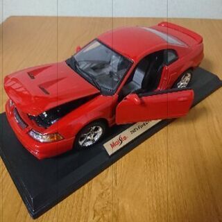 2003 マスタング コブラ 1/18モデルカーの画像