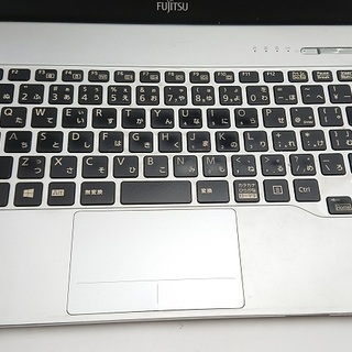 （お取引中）高速・小型・軽量　Corei5/6GB/SSD/DVD《富士通 LIFEBOOK S935/K》の画像