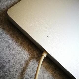 値下げ致しました‼Mac Book USB Super Drive A1270 
純正品の画像