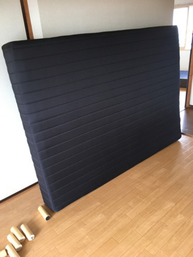 足つきダブルベッド  至急来て下さる方
