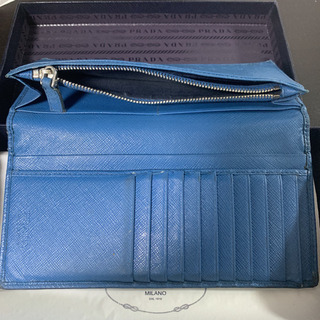 プラダ PRADA 長財布 水色の画像