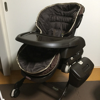 コンビ ネムリラ オートスイング エッグショック ハイローチェア