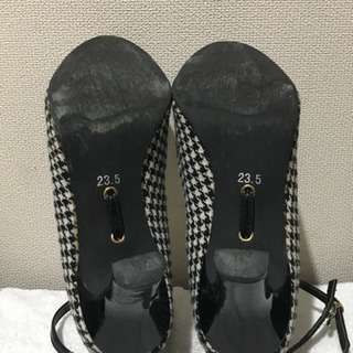パンプス23.5cmの画像