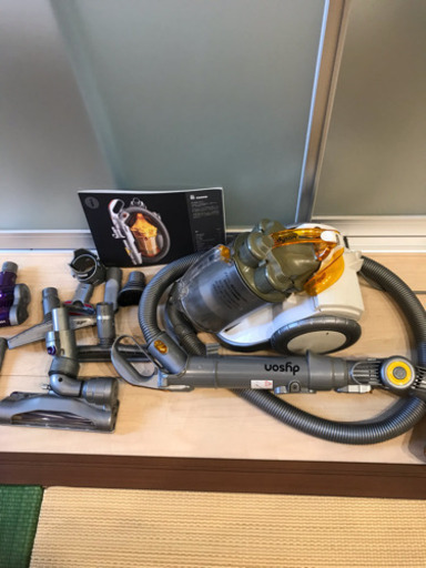 dyson  ダイソン 掃除機  付属品多数