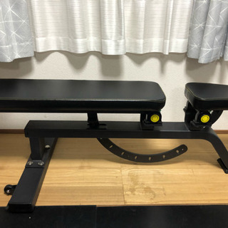 アジャスタブルベンチ