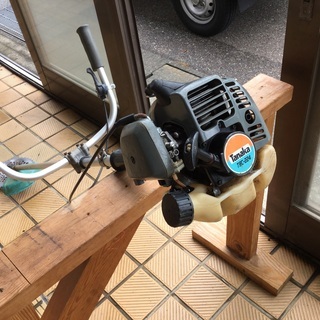 エンジン草刈機の画像