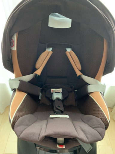エールベベ チャイルドシート