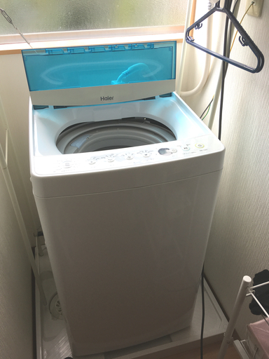 ハイアール洗濯機4.5kg白　2018年製
